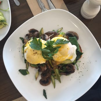 Little River - Eggs Florentine - Coffee & Tea Near Me - Brunswick, VIC Little River - Eggs Florentine - Coffee & Tea Near Me - Brunswick, VIC
