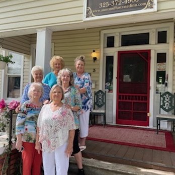 Aunt M's Illustrated Inn - Our group. We each had our own room with bathroom. - Bed & Breakfast Near Me - San Saba, Texas