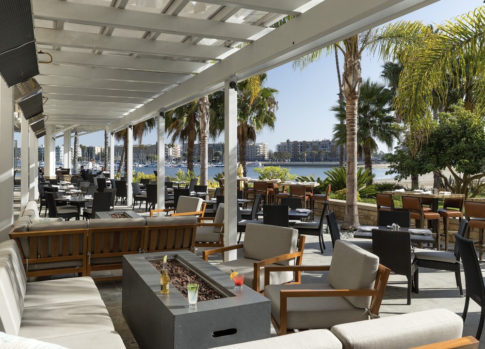 Beachside Restaurant and Bar