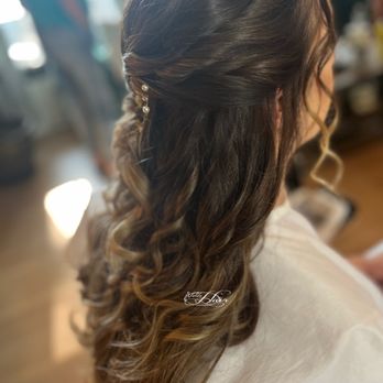 Salon De Cheveux - Hair Stylists Near Me - Itasca , Illinois Salon De Cheveux - Hair Stylists Near Me - Itasca , Illinois