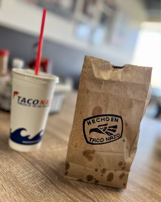 Taco Nazo by null