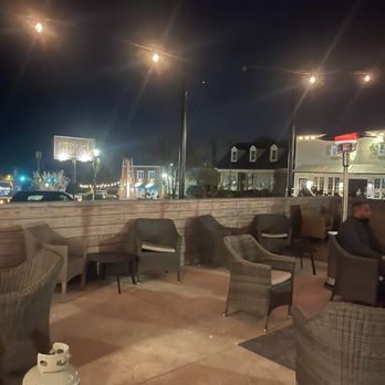 Barrel & Co - Outdoor seating - Cocktail Bars Near Me - Jamestown, North Carolina