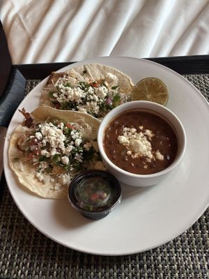 Line & Lariat by null