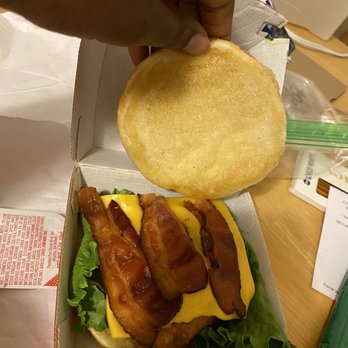 Chick-fil-A - Chicken Chick-fil-A Deluxe Sandwich - Fast Food Near Me - Sacramento, California Chick-fil-A - Chicken Chick-fil-A Deluxe Sandwich - Fast Food Near Me - Sacramento, California