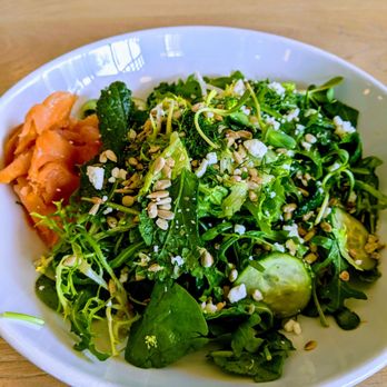 Bakery Lorraine - Mixed greens with smoked salmon - Bakeries Near Me - Austin, Texas Bakery Lorraine - Mixed greens with smoked salmon - Bakeries Near Me - Austin, Texas