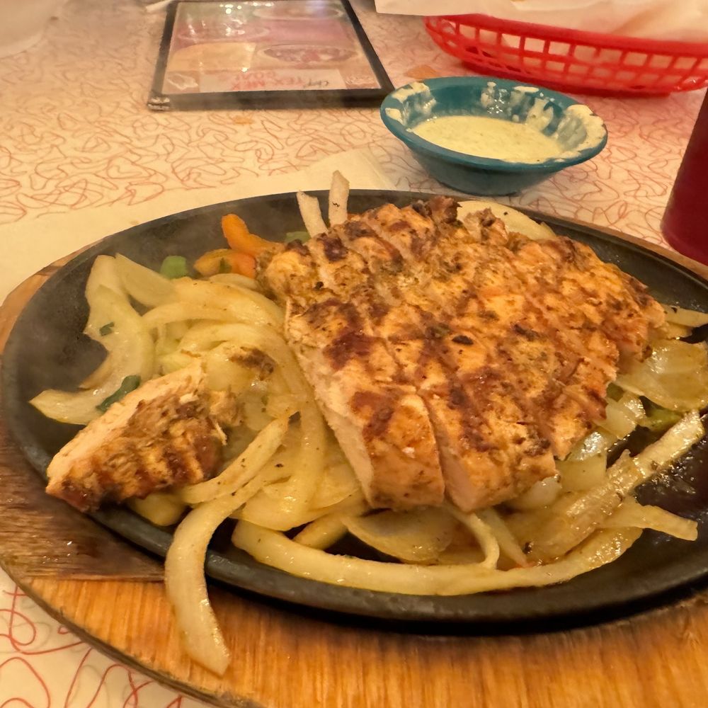 Chuy's - Chicken fajitas - Tex-Mex Near Me - Kissimmee, Florida Chuy's - Chicken fajitas - Tex-Mex Near Me - Kissimmee, Florida