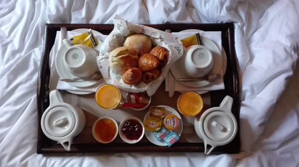 Hotel Des Beaux Arts by null