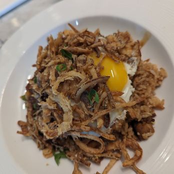et al. - Braised short rib loco moco, exposed - Breakfast & Brunch Near Me - Honolulu, Hawaii