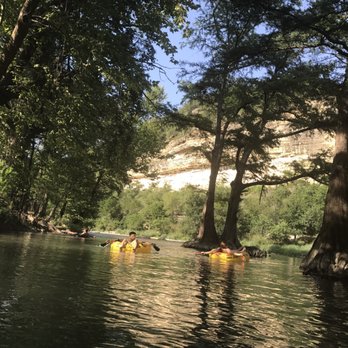 Shanty Tubes - Great day in the sun - Rafting/Kayaking Near Me - Canyon Lake, Texas