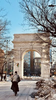 Washington Square Park by null