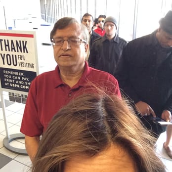 US Post Office - And a very long line of people...and this is at 1 in the afternoon! - Post Offices Near Me - Houston, Texas