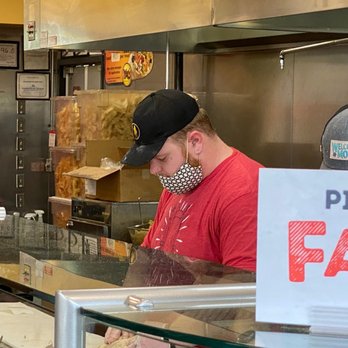 Moe's Southwest Grill - Employees might as well not be wearing a mask at all. - Mexican Near Me - Gastonia, North Carolina Moe's Southwest Grill - Employees might as well not be wearing a mask at all. - Mexican Near Me - Gastonia, North Carolina
