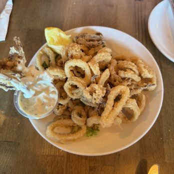 Vivolo's Chowder House - Fantastic calamari - Seafood Near Me - Pacific Grove, California Vivolo's Chowder House - Fantastic calamari - Seafood Near Me - Pacific Grove, California
