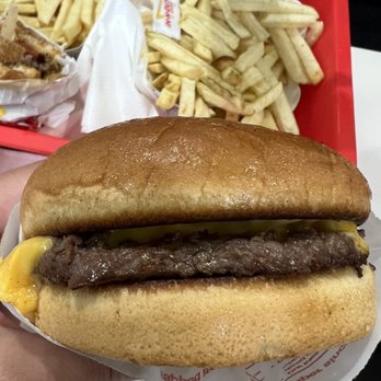 In-N-Out Burger - Plain Cheeseburger - Fast Food Near Me - Sunnyvale, California