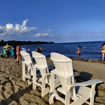 Woodbine Beach - Lounge at Woodbine Beach - Beaches Near Me - Toronto, Ontario Woodbine Beach - Lounge at Woodbine Beach - Beaches Near Me - Toronto, Ontario