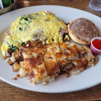 B3 Breakfast And Burger Bar - Lee's omlette - Burgers Near Me - Lynnwood, Washington B3 Breakfast And Burger Bar - Lee's omlette - Burgers Near Me - Lynnwood, Washington