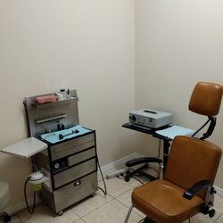 Ear Nose Throat & Sinus Center of Orlando - Exam room