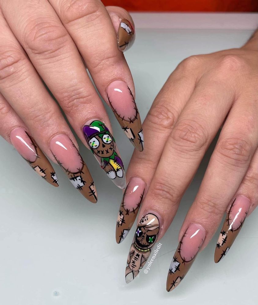 Chillux Nail Bar Logo