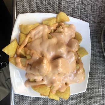 Tootsie - patatas bravas - Burgers Near Me - Barcelona, B