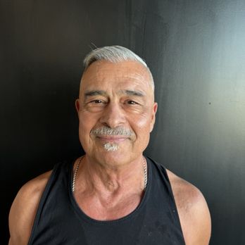 Dapper Don Broadway - Frontal - Men's Hair Salons Near Me - Costa Mesa, California