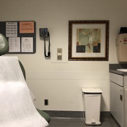 Saab Sammy MD - Exam room