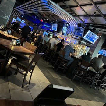 Yard House - Interior - New American Near Me - Sacramento, California Yard House - Interior - New American Near Me - Sacramento, California