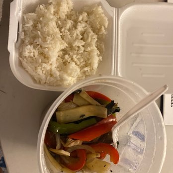 Viet Thai Cafe - Basil chicken stir fry - Thai Near Me - Orlando, Florida Viet Thai Cafe - Basil chicken stir fry - Thai Near Me - Orlando, Florida
