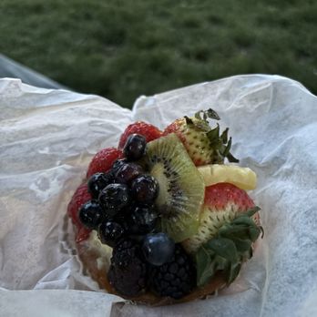 Veniero's - Fruit Tart - Bakeries Near Me - New York, New York Veniero's - Fruit Tart - Bakeries Near Me - New York, New York