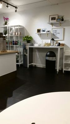 Paloma Parlor by null