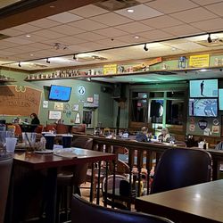 Little York Tavern & Pizza - Dining room