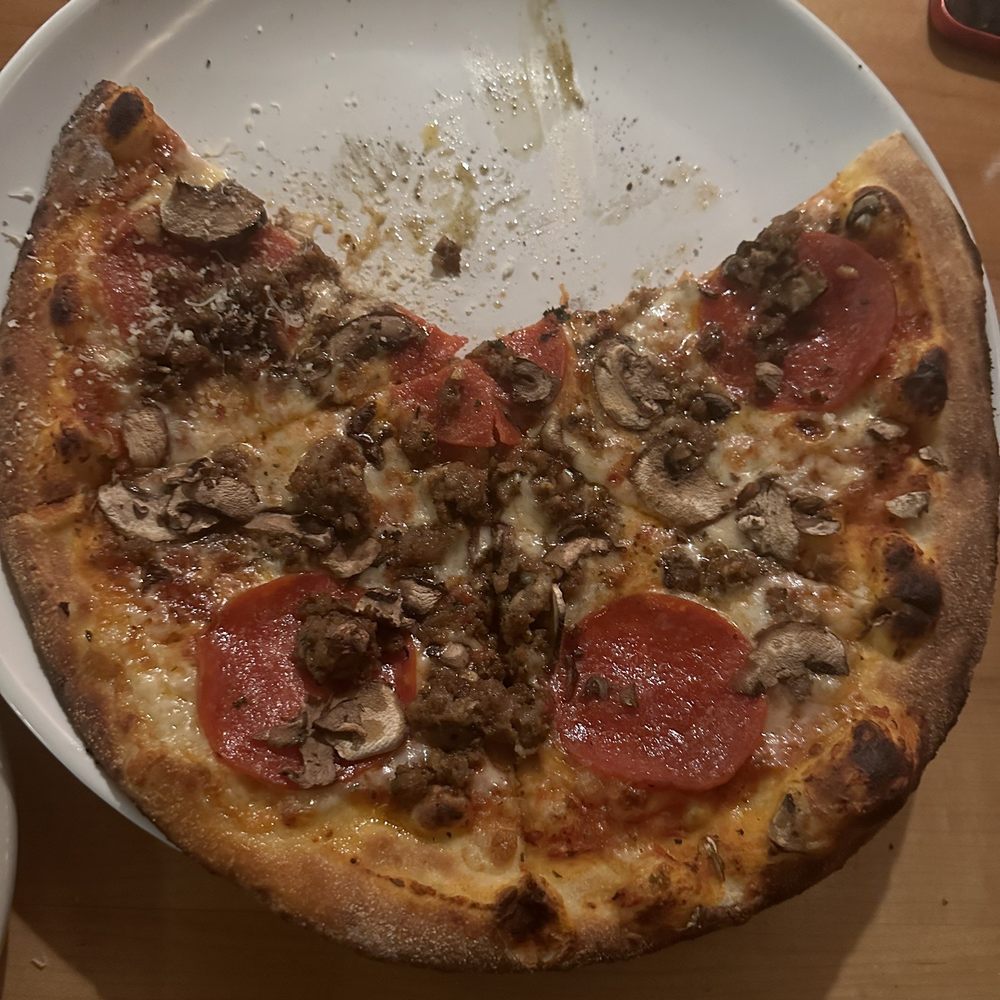 Mi Famiglia - Italian Near Me - Oregon City, Oregon