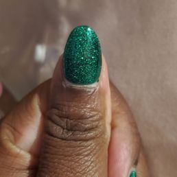 Left thumb nail shape