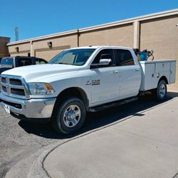 Jlara Road Service - J.Lara road service truck