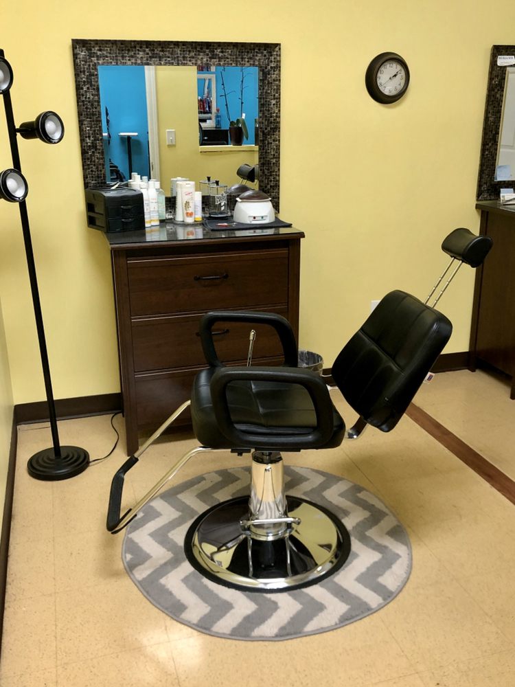 SUNSHINE SALON Updated September 2024 11 Photos 35793 Moravian Dr