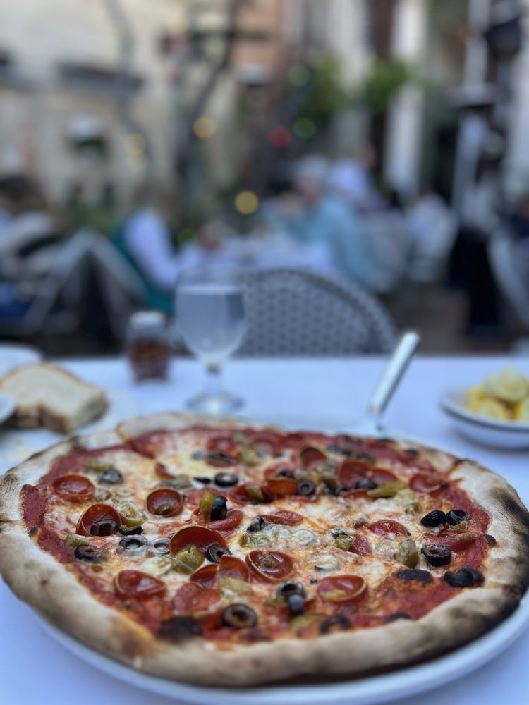 GIUSEPPE’S CUCINA RUSTICA Updated October 2024 1651 Photos & 1532