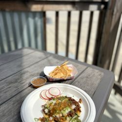 Taqueria Los Pericos