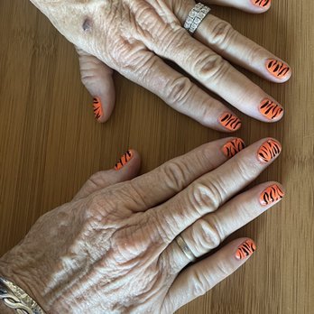 Tip Top Nails - Me - Nail Salons Near Me - Cathedral City, California