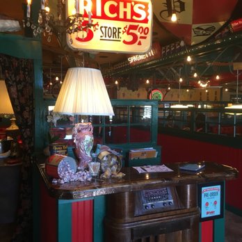 Oregano's - Pizza Near Me - Flagstaff, Arizona