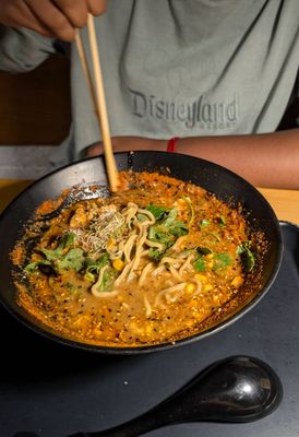 REDWHITE BONELESS RAMEN by null