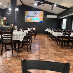 La Cruda Brand BBQ - Interior
