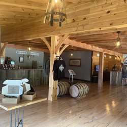Copper Mule Distillery - Front area
