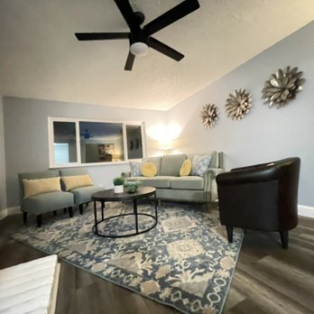 Actualize Cleaning - Clean living room - Home Cleaning Near Me - Manteca, California Actualize Cleaning - Clean living room - Home Cleaning Near Me - Manteca, California