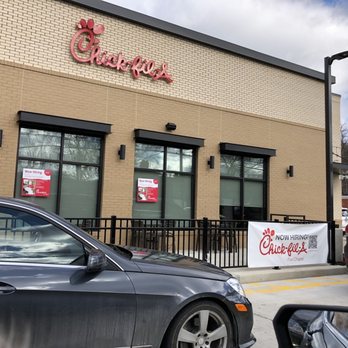 Chick-fil-A - Side of restaurant - Fast Food Near Me - Pittsburgh, Pennsylvania