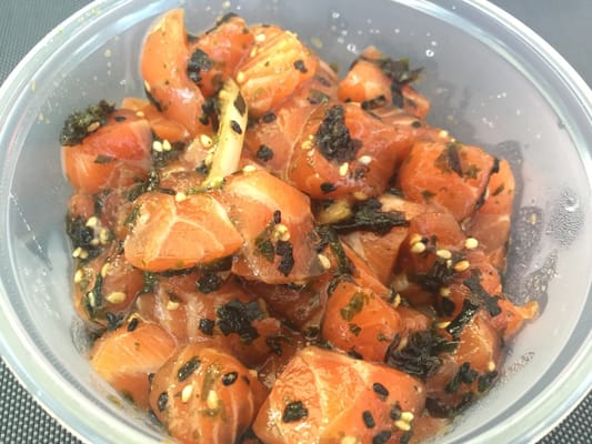 It's Raw Poke Shop by null