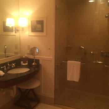 The Peninsula Chicago - Handicap shower. Luxury - Hotels Near Me - Chicago, Illinois The Peninsula Chicago - Handicap shower. Luxury - Hotels Near Me - Chicago, Illinois