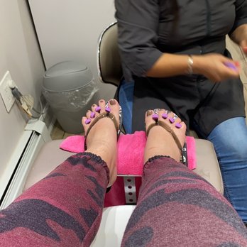 4 Nails & Beauty - This is the finish product of my toe. - Nail Salons Near Me - Queens, New York 4 Nails & Beauty - This is the finish product of my toe. - Nail Salons Near Me - Queens, New York