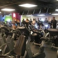 Crunch Fitness - West Hollywood