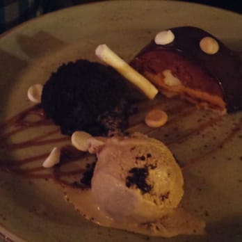Driftwood Kitchen - Vhalrona chocolate mouse and espresso ice cream! - Seafood Near Me - Laguna Beach, California Driftwood Kitchen - Vhalrona chocolate mouse and espresso ice cream! - Seafood Near Me - Laguna Beach, California