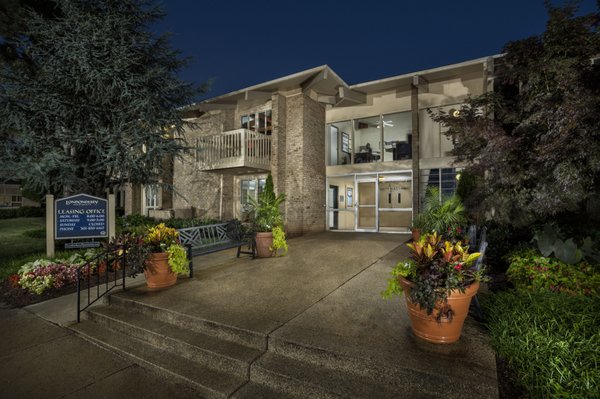 Londonderry Apartments by null