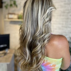 Signature Salon
